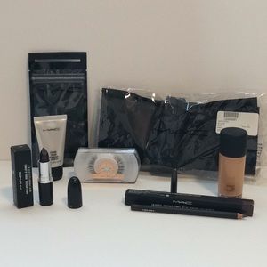 MAC Make Up Bundle!